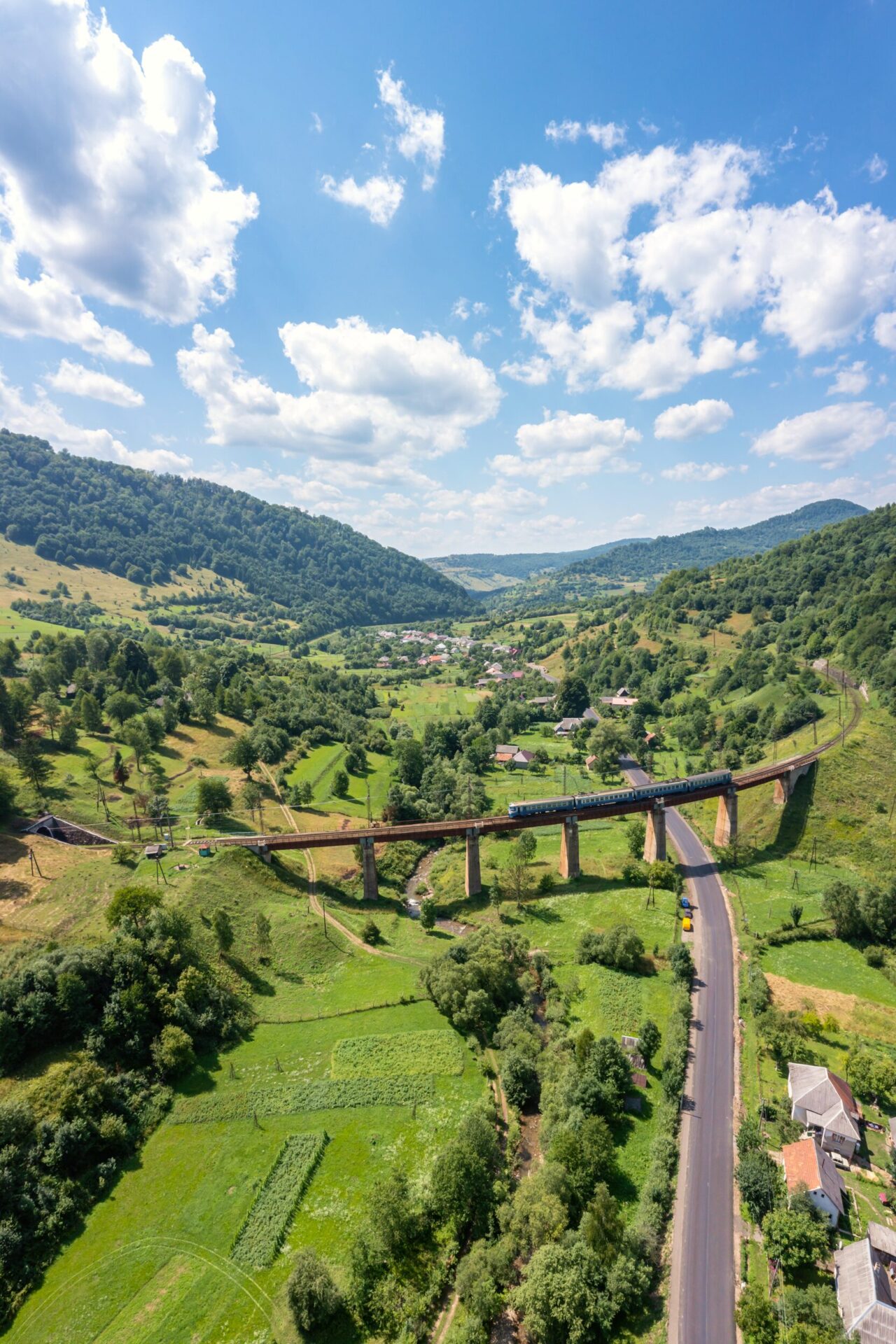 2524Старт Програми мінігрантів для карпатських громад