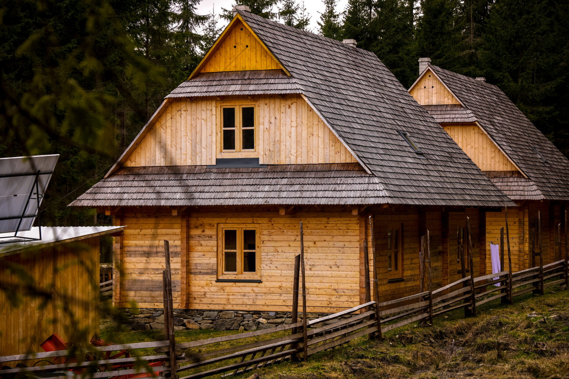 3142#8 «Інфраструктура має бути гідною природи»: як ФЗТ відновлює будівлі українських нацпарків